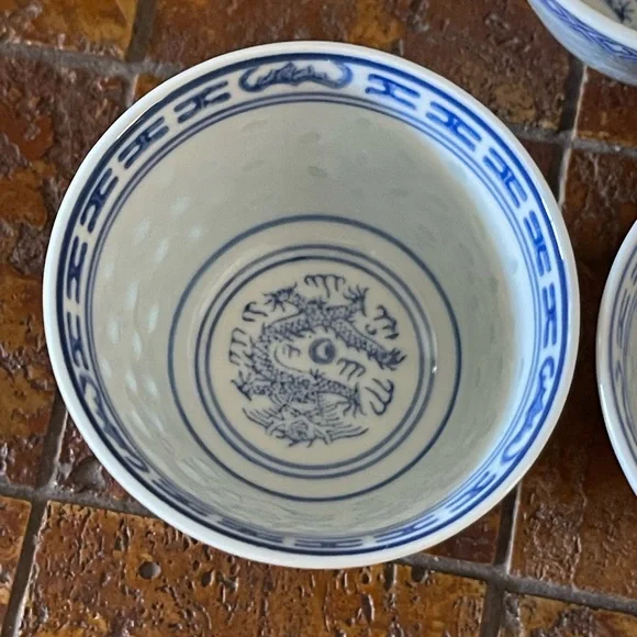 Vintage Tea cups - Picture 3 of 9